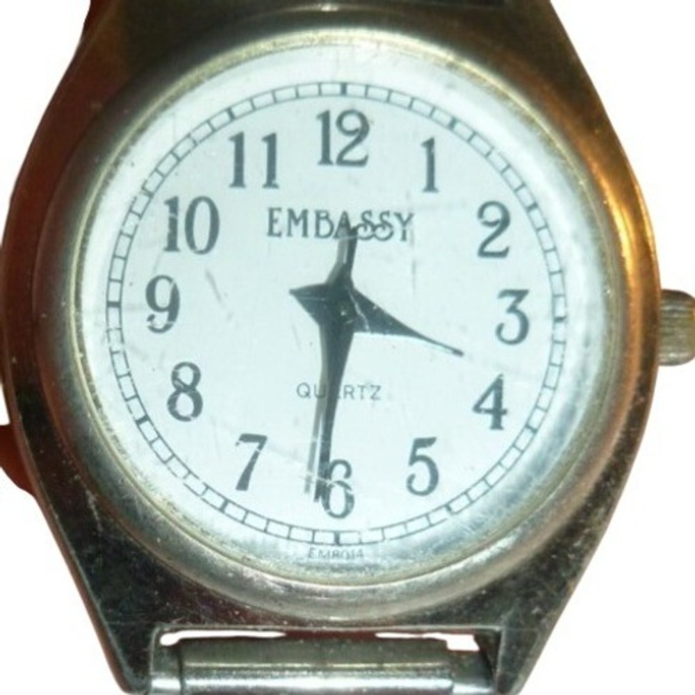Embassy EMR014 Silver Tone Quartz Watch White Dial Expansion Stretch New Battery